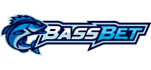 Λογότυπο BassBet με μπλε και λευκή γραμματοσειρά και μια εικόνα ψαριού